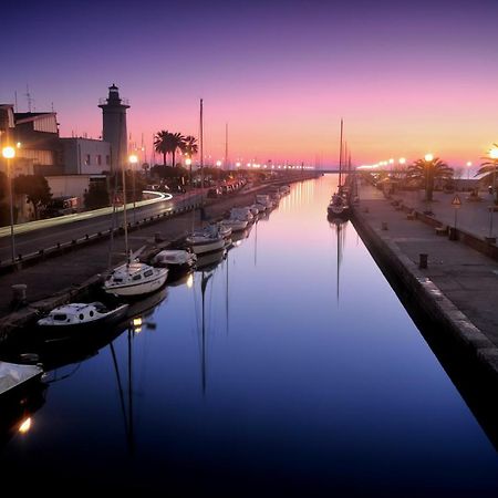 Appartement Tra Puccini Ed Il Mare à Torre del Lago Puccini Extérieur photo
