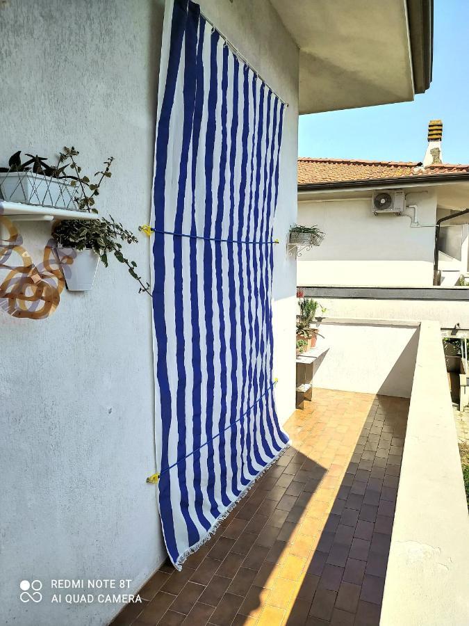 Appartement Tra Puccini Ed Il Mare à Torre del Lago Puccini Extérieur photo