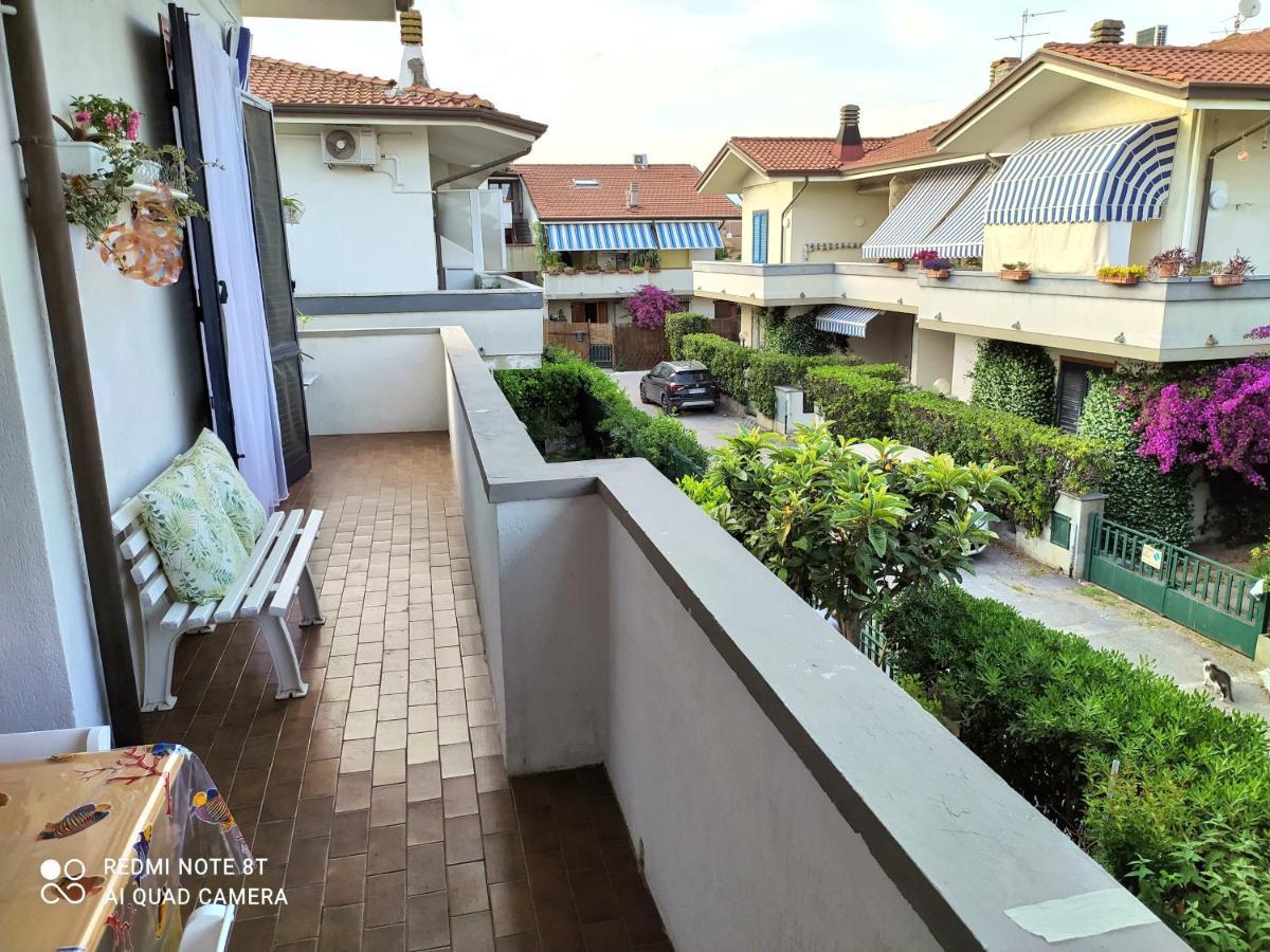Appartement Tra Puccini Ed Il Mare à Torre del Lago Puccini Extérieur photo